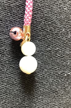 マザーオブパール - 虹色に輝く母性と癒しの天然石